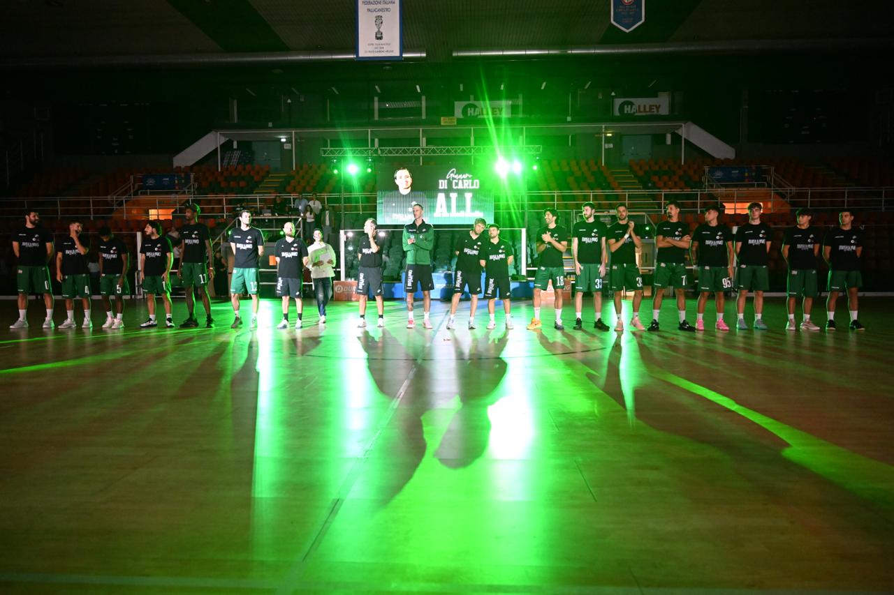 Halley Campania Avellino Basket, alzato il sipario al PalaDelMauro, presentati roster e divise, Di Carlo: "Siamo una squadra forte"